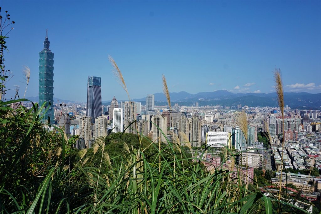 Tolle Aussicht auf das Wahrzeichen der Stadt, den Taipei 101